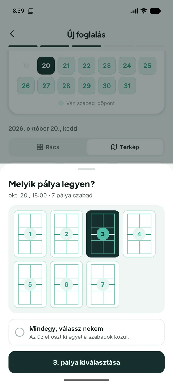 Bookinda app: a csarnok hét pályája rajzként, a kiválasztott 3. pálya kiemelve